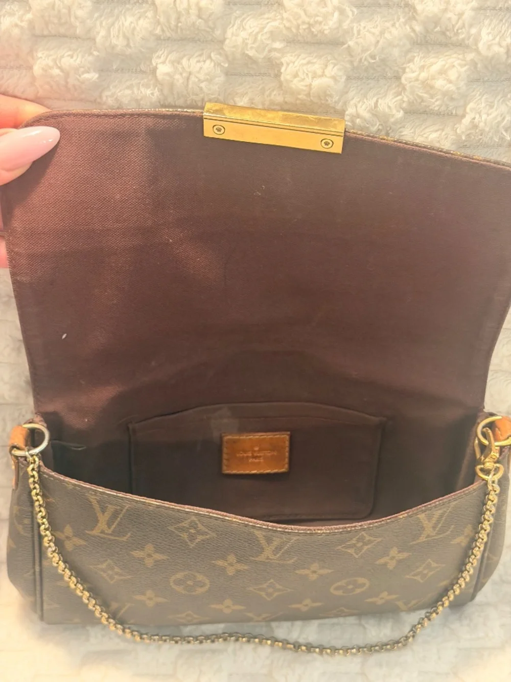 Louis Vuitton Favorite MM Monogram Shoulder Bag